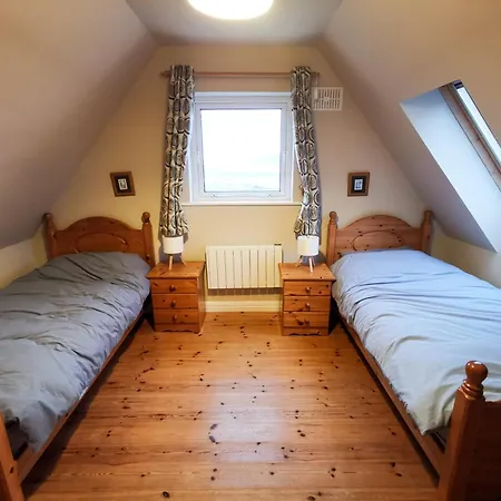 Corrymore Village - House *